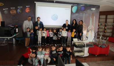 Çınar Çocuk Evleri öğrencileri 3D teknolojiyi deneyimledi