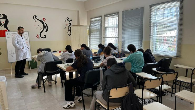 İzmit Belediyesinde mahalle etütleri yeniden başladı
