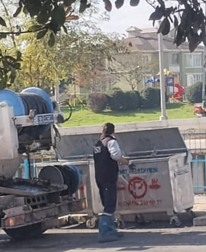 Fatma Başkan: “İzmit’in konteynerleri ve sokakları Büyükşehirin atık sahası değil!”