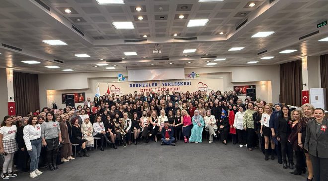 İzmit Belediyesi Öğretmenler Günü’nde eğitim emekçilerini buluşturdu