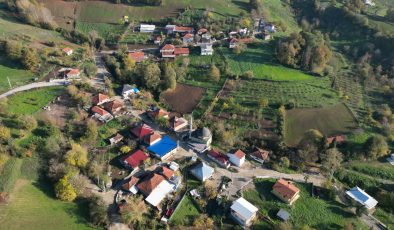 İzmit Belediyesi, Orhaniye Mahallesi’nde bozulan yolu yeniledi