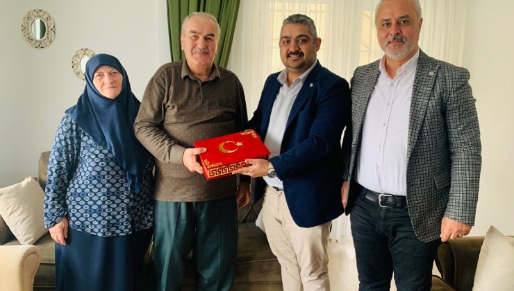 İzmit Belediyesinden Başiskele’de Kıbrıs gazilerine anlamlı ziyaret