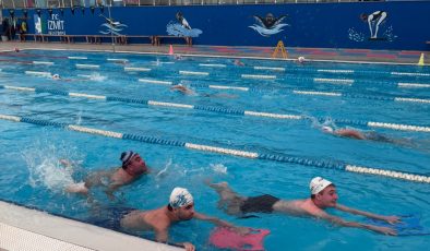 İzmit Belediyesinden örnek proje: “Engelsiz Kulaçlar” başladı