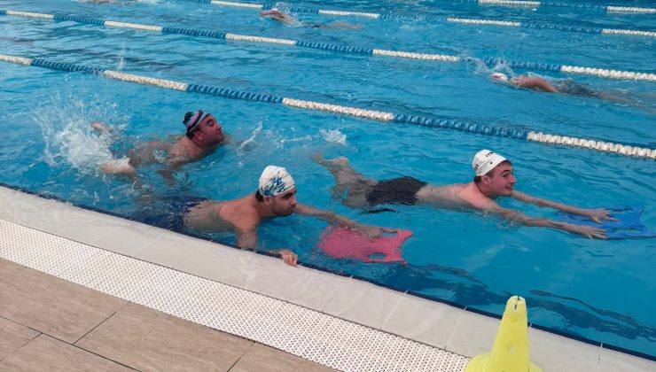 İzmit Belediyesinden örnek proje: “Engelsiz Kulaçlar” başladı