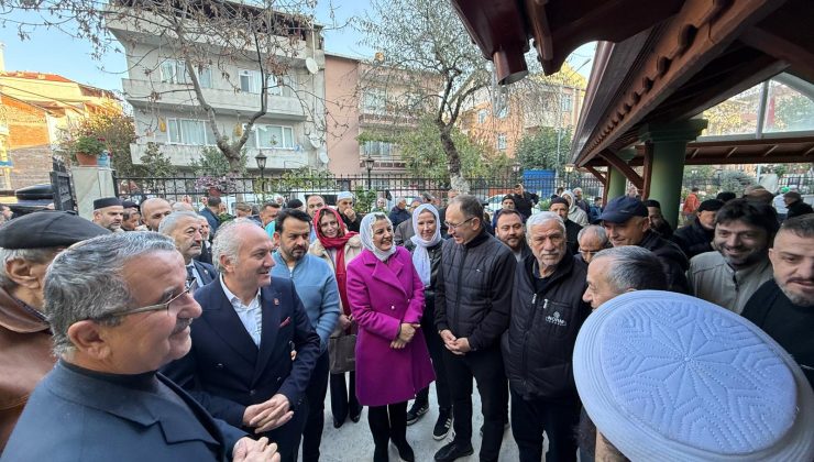 İzmit’te pazar sabahı buluşması: Fatma Başkan, cemaati dinledi