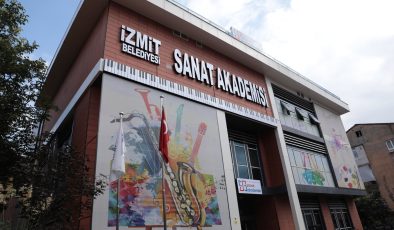 İzmit Belediyesi Sanat Akademisi’nde yeni tiyatro dönemi başlıyor