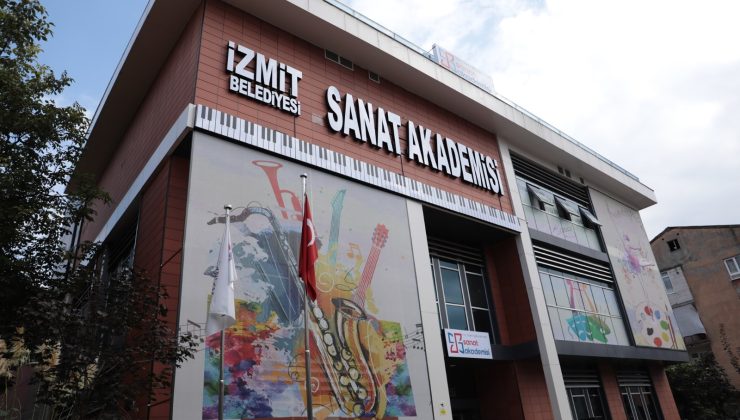 İzmit Belediyesi Sanat Akademisi’nde yeni tiyatro dönemi başlıyor