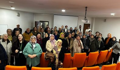 Asırlık çınarlar için “Sağlıklı Yaş Alma Semineri” düzenlendi