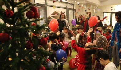 Çınar Çocuk Evleri’nde renkli yılbaşı kutlaması