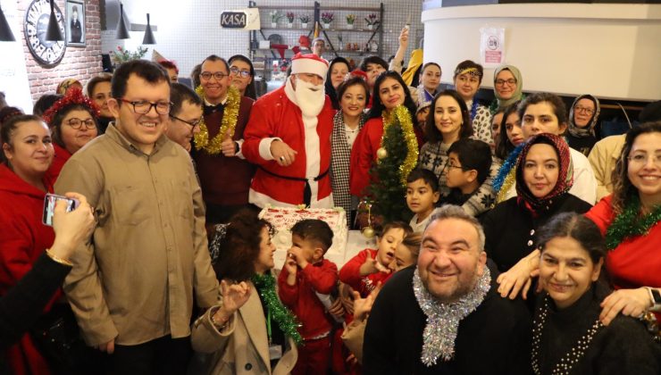 Down Cafe’de yeni yıl coşkusu: Özel Çocuklar için 3. Geleneksel Yılbaşı Programı gerçekleştirildi