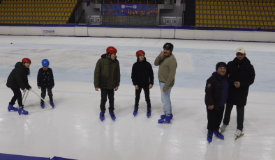 YADEV öğrencileri buz pistinde unutulmaz anlar yaşadı