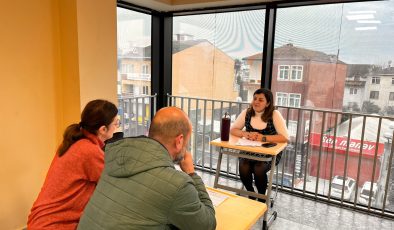 İzmit Belediyesi Çınar Akademi’de velilerle güçlü eğitim buluşması