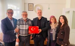 İzmit Belediyesinden Derince’de Kıbrıs gazilerine anlamlı ziyaret