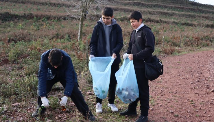 İzmit Belediyesinden çevreye duyarlı gençlere destek