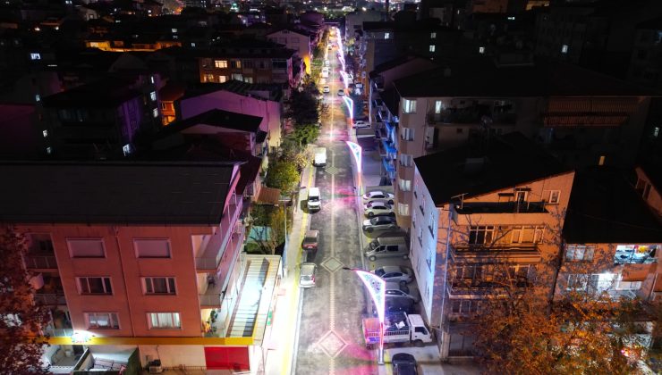 İzmit, yenilenen cadde ve sokaklarıyla güzelleşiyor