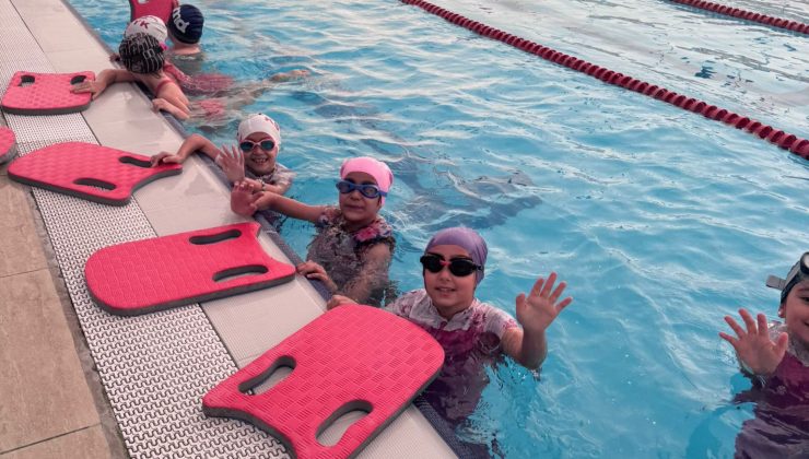 “Yüzme Bilmeyen Kalmasın” Projesi tüm hızıyla sürüyor