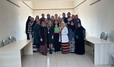 İZMEK kurs merkezlerinde KETEM iş birliğiyle sağlık eğitimi verildi