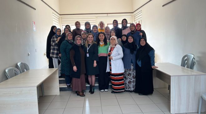 İZMEK kurs merkezlerinde KETEM iş birliğiyle sağlık eğitimi verildi