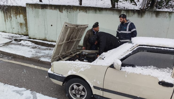 İzmit Belediyesi kar mesaisinde!