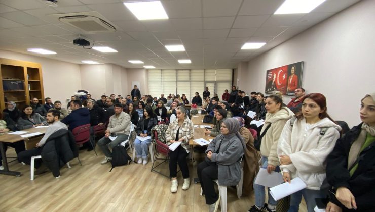 İzmit Belediyesinden istihdama köprü: Firma ile vatandaş aynı masada