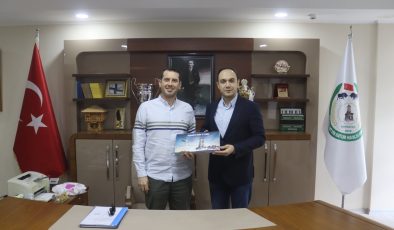 Eray Bodur’dan İzmit’te iki önemli sivil toplum kuruluşuna ziyaret