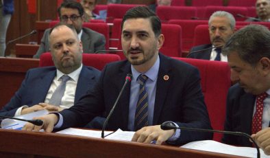 Nazım Gençtürk, “Öğretmenler sadece ölmemek istiyor”