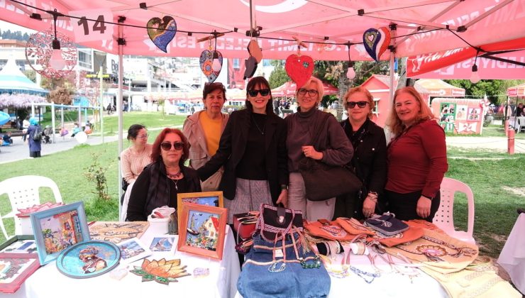 Dünya Sanat Günü İzmit’te coşkuyla başladı