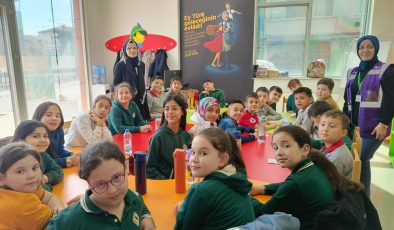 İZGİM, öğrencileri ağırlamaya devam ediyor