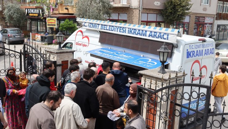 İzmit Belediyesi Yenişehir’de Cuma geleneğini sürdürdü