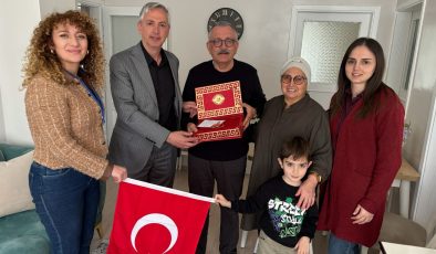 İzmit Belediyesi gazilere vefa ziyaretlerini sürdürüyor