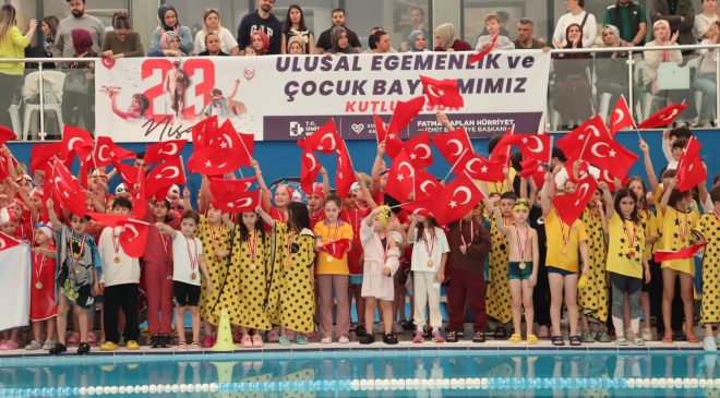 İzmit Belediyesinden 23 Nisan’a özel yüzme yarışı coşkusu