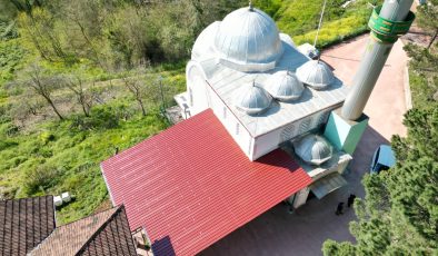 İzmit Belediyesinden Fethiye Mahallesi Camii’ne sundurma