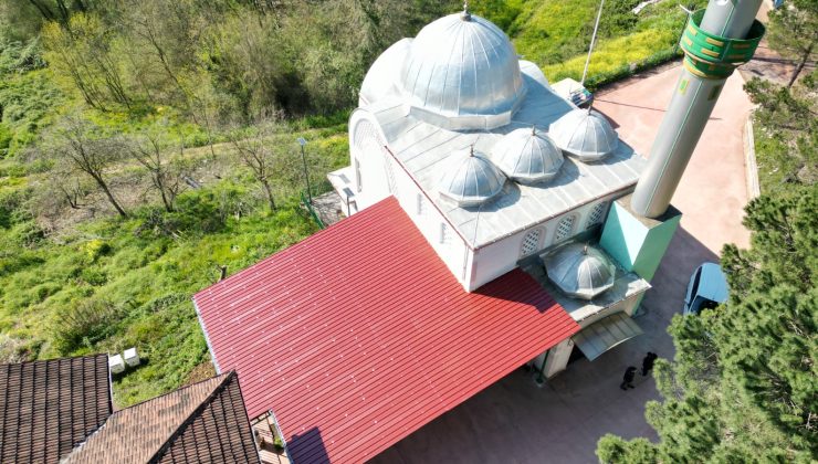 İzmit Belediyesinden Fethiye Mahallesi Camii’ne sundurma