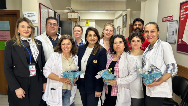 İzmit Belediyesinden ebelere anlamlı sürpriz