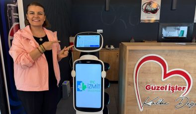 Servis robotları Gülümse Kafelerde işe başladı