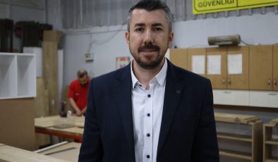 İzmit Belediyesi, kendi atölyelerinde üreterek kente kazandırmaya devam ediyor
