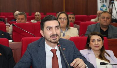 İzmit Belediyesini AKP’nin  ballı kaymaklı müteahhitleriyle karıştırmayın