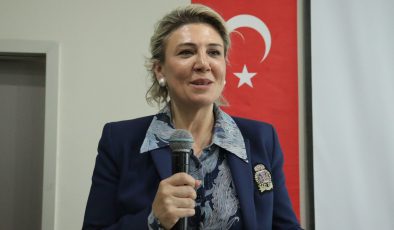 İzmit Belediyesinden huzurevine anlamlı Anneler Günü ziyareti