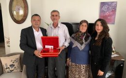 İzmit Belediyesi Gazi ailelerine vefa ziyaretlerine devam ediyor