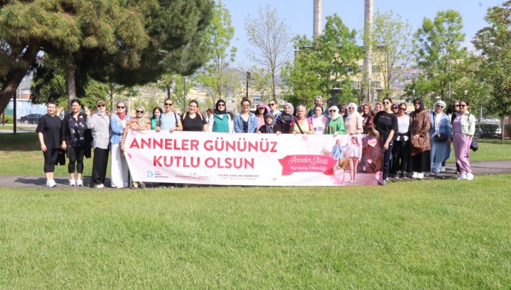 İzmit Belediyesinden Sağlıklı Yaşam Yürüyüşünde annelere anlamlı jest