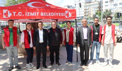 SEKA Camii’nde Cuma sonrası gönül ikramı