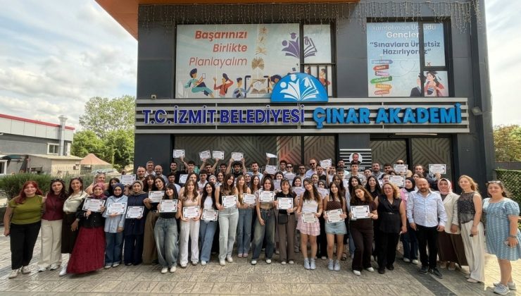 Çınar Akademi’de sertifika ve mezuniyet sevinci