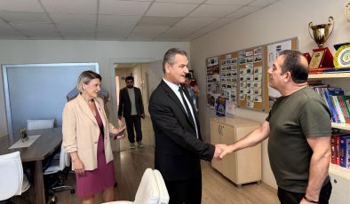 İzmit Belediyesi Başkanvekili Lütfü Obuz’dan personele günaydın ziyareti