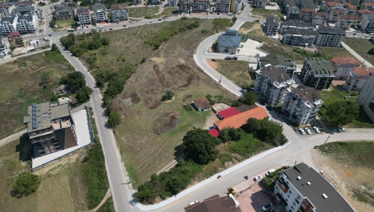 İzmit Belediyesinden Gündoğdu Mahallesi’ne yeni kaldırım