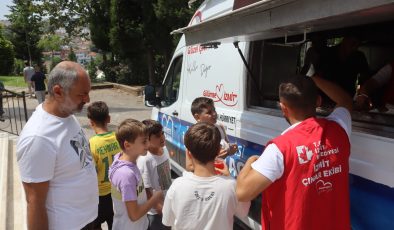 İzmit Belediyesinden Şirintepe’de Cuma ikramı
