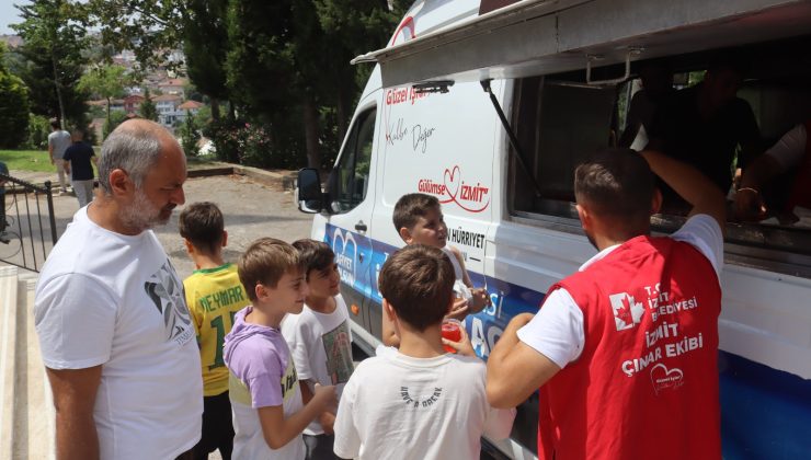 İzmit Belediyesinden Şirintepe’de Cuma ikramı