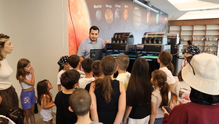 İzmit’te çocuklar yaz tatilini bilim ve teknolojiyle geçirdi